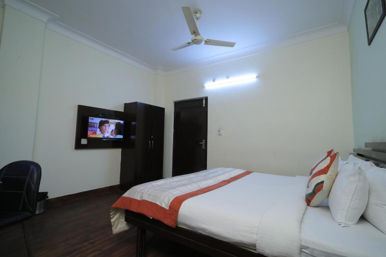 Hotel Vivek Continental Gwalior Eksteriør billede